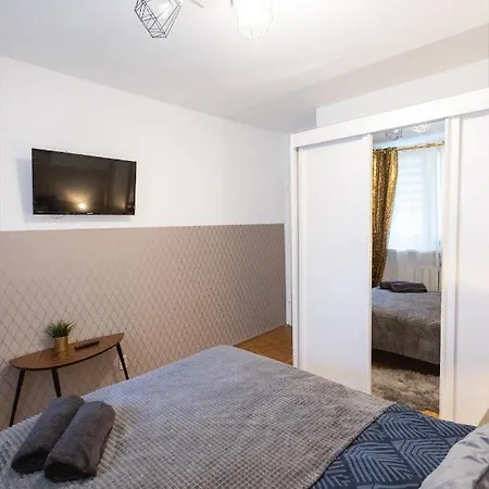 Hostel Clicktheflat Bellottiego *
