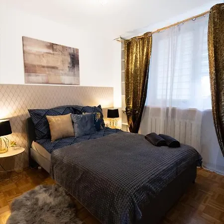 Clicktheflat Bellottiego Hostel Warschau