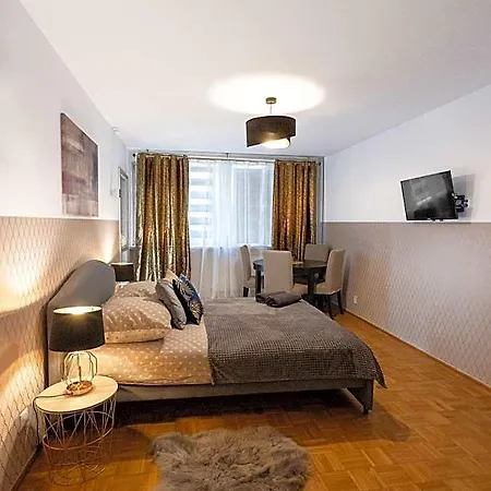Clicktheflat Bellottiego Albergue *