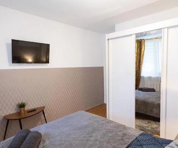 Hostel Clicktheflat Bellottiego *