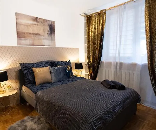 Clicktheflat Bellottiego Hostel Warsaw