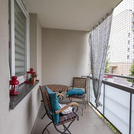 Clicktheflat Bellottiego *